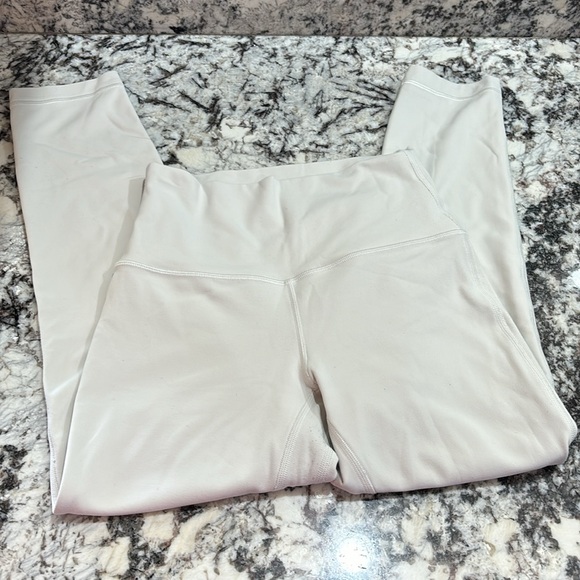 Lululemon align high rise crop leggings - Picture 4 of 8